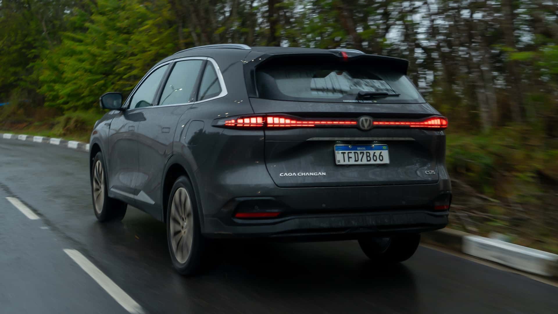 Caoa Changan CS75 • Divulgação