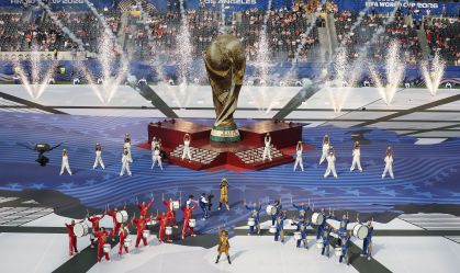 Imagem de destaque do post: Entenda por que o intervalo da final da Copa contraria regra da Fifa