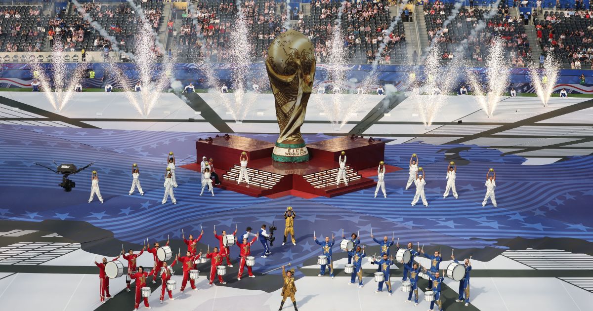 Entenda por que o intervalo da final da Copa contraria regra da Fifa