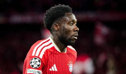Alphonso Davies se recupera de lesão muscular