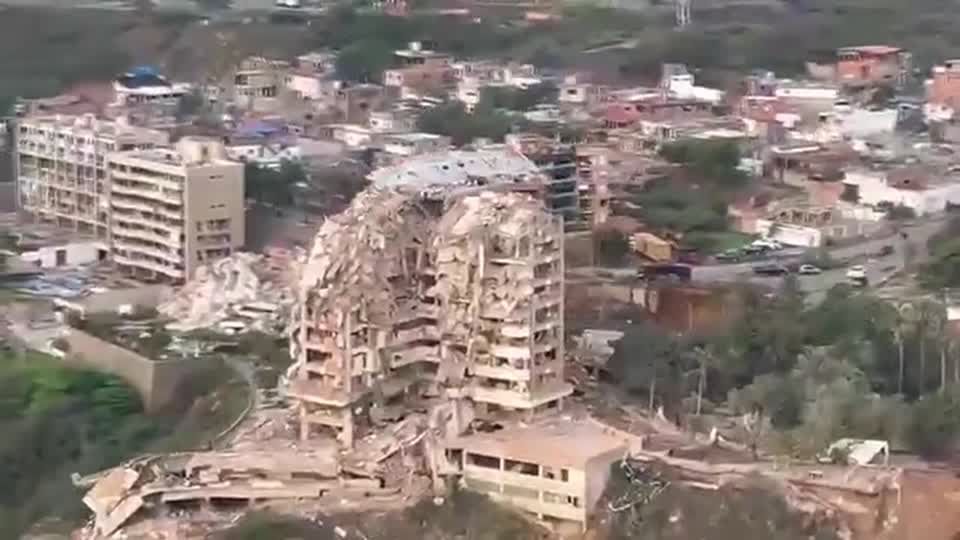 Imagens aéreas mostram destruição em La Guaira