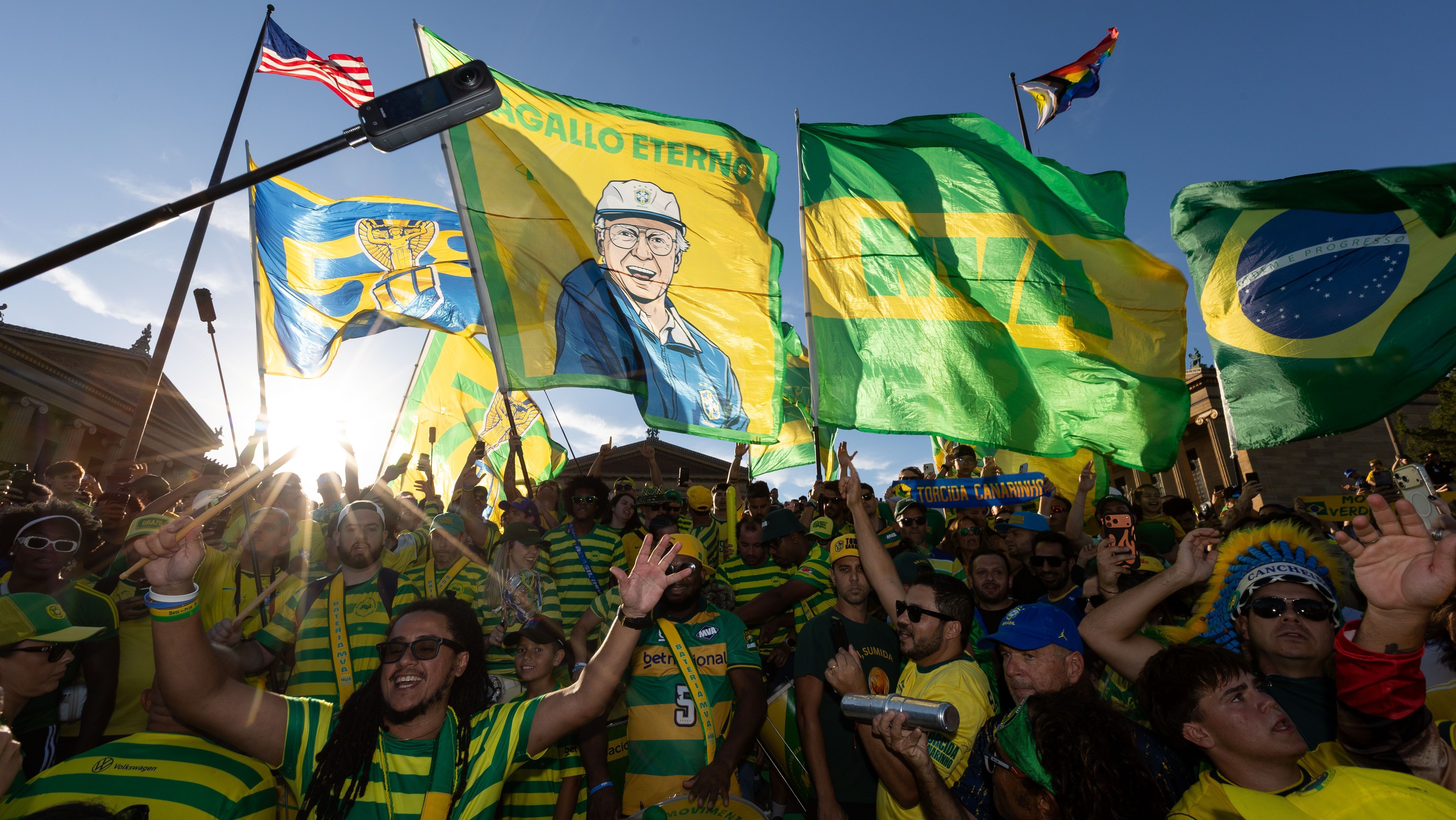 Festa da torcida brasileira na Filadélfia antes do jogo contra o Haiti
