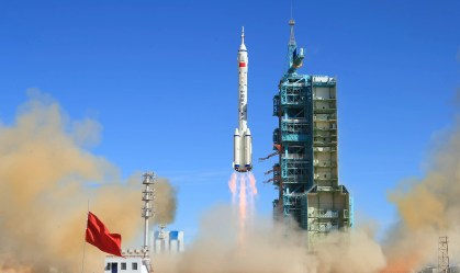Empresa aeroespacial da China produz satélites que competem com Starlink, de Elon Musk