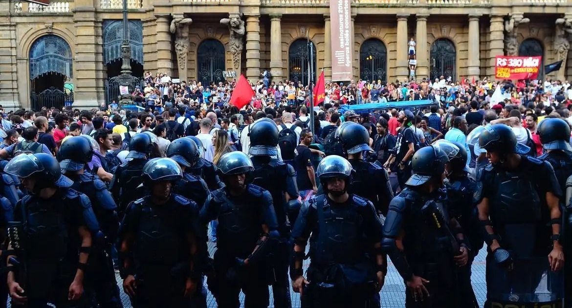 STJ impõe a SP protocolo para atuação da PM em manifestações