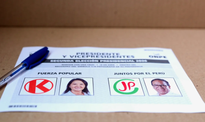 Votação do segundo turno no Peru, entre Keiko Fujimori e Roberto Sánchez, em Lima