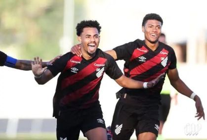 Cruzeiro é goleado pelo Athletico-PR no Brasileiro Sub-20