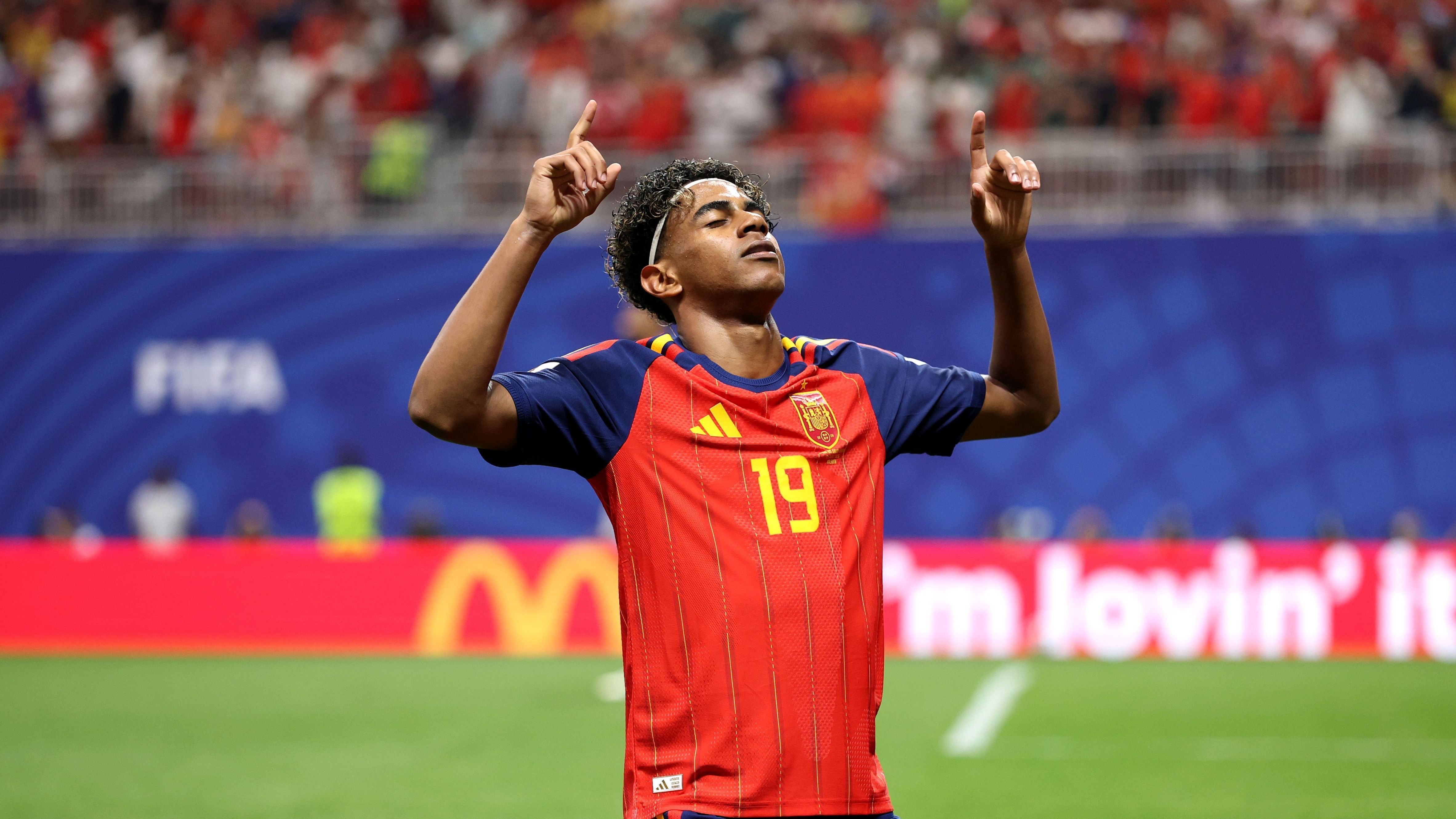 Lamine Yamal se tornou o 7ª jogador mais jovem a marcar na história da Copa do Mundo