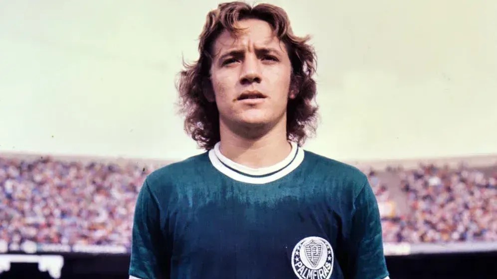 Leivinha, ídolo do Palmeiras, em jogo da equipe no Morumbi