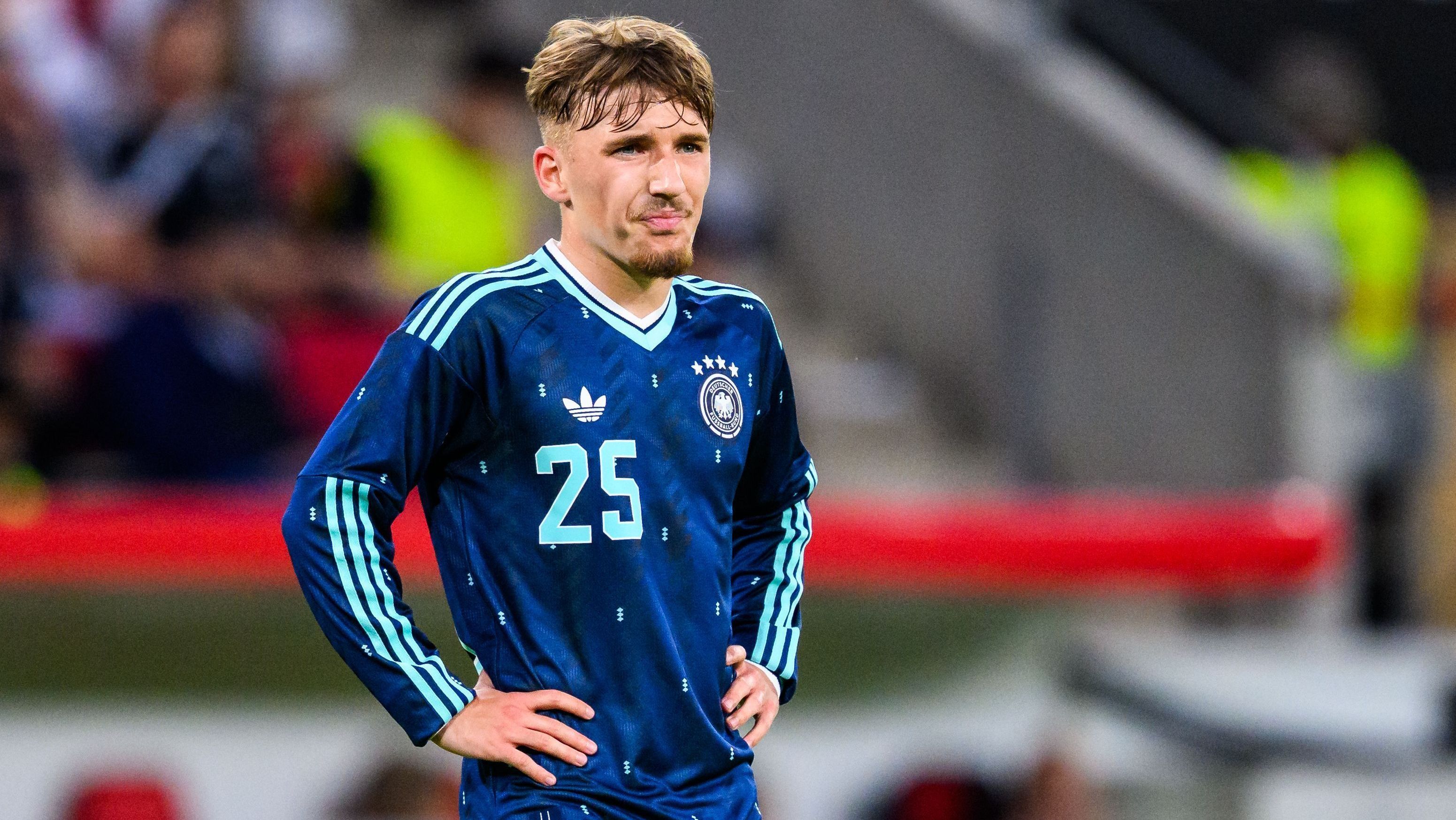 Lennart Karl, promessa da Seleção Alemã que está convocado para a Copa do Mundo de 2026
