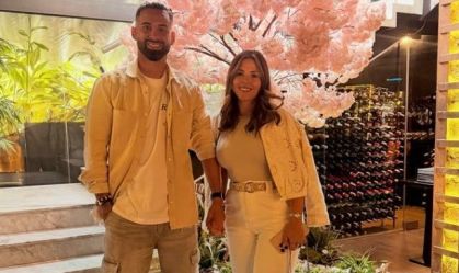 O jogador Lucas Trejo e sua esposa, Yanina