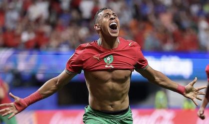 Rahimi, do Marrocos, celebra gol contra o Haiti