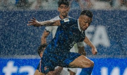 Mbappé durante França x Iraque