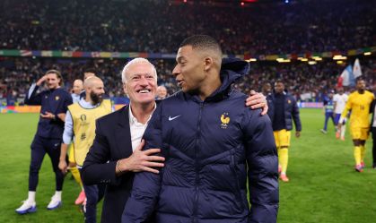 Imagem de destaque do post: Mbappé pede que Deschamps não treine a Itália após fim de ciclo na França