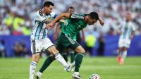 Messi deveria ter sido expulso? Técnico da Argélia fala de lance polêmico