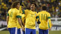 Neymar treina em dia de jogo e acompanhará a estreia da Seleção na Copa