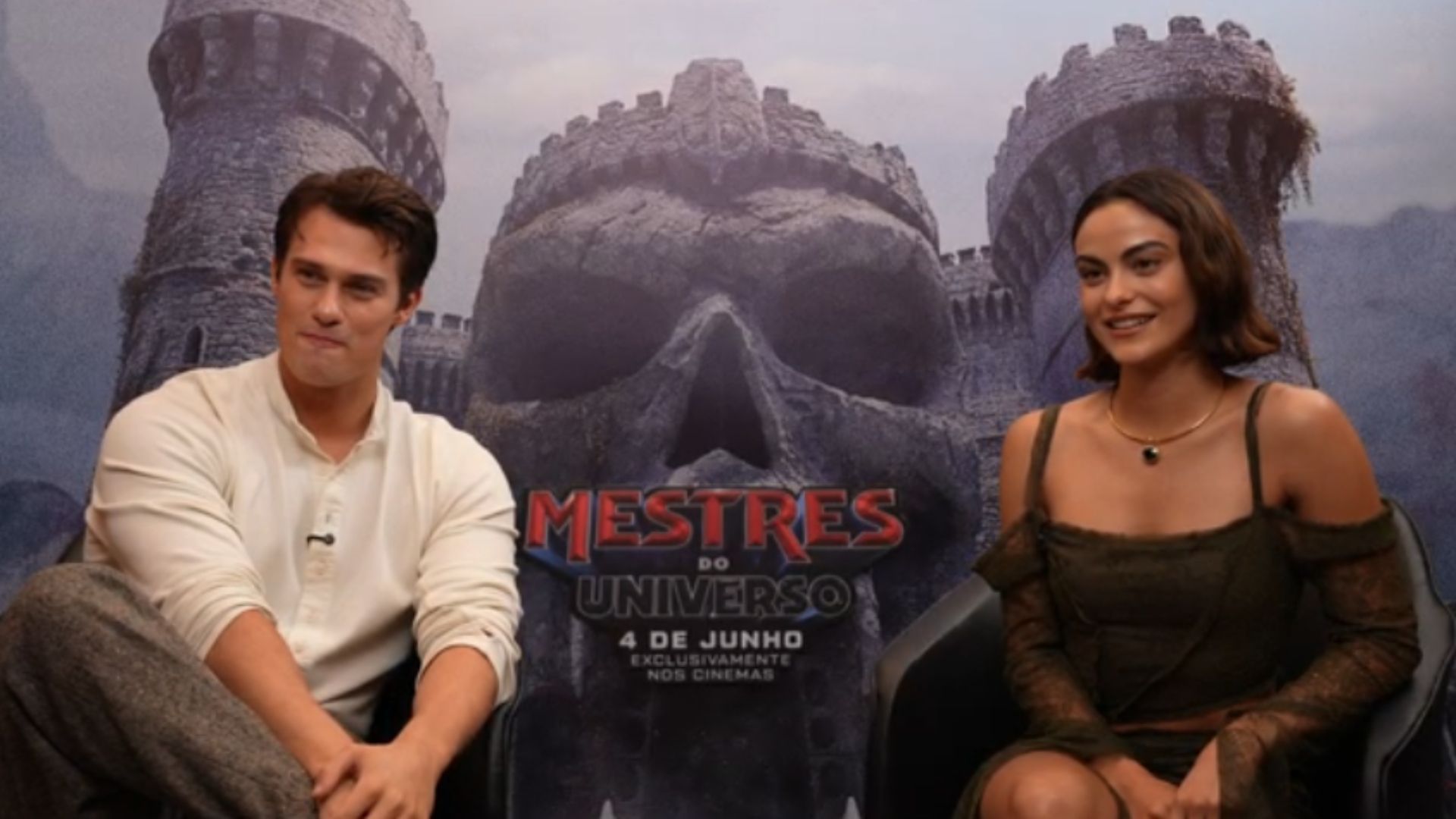 Nicholas Galitzine e Camila Mendes falaram sobre trabalho em "Mestres do Universo" • CNN Brasil