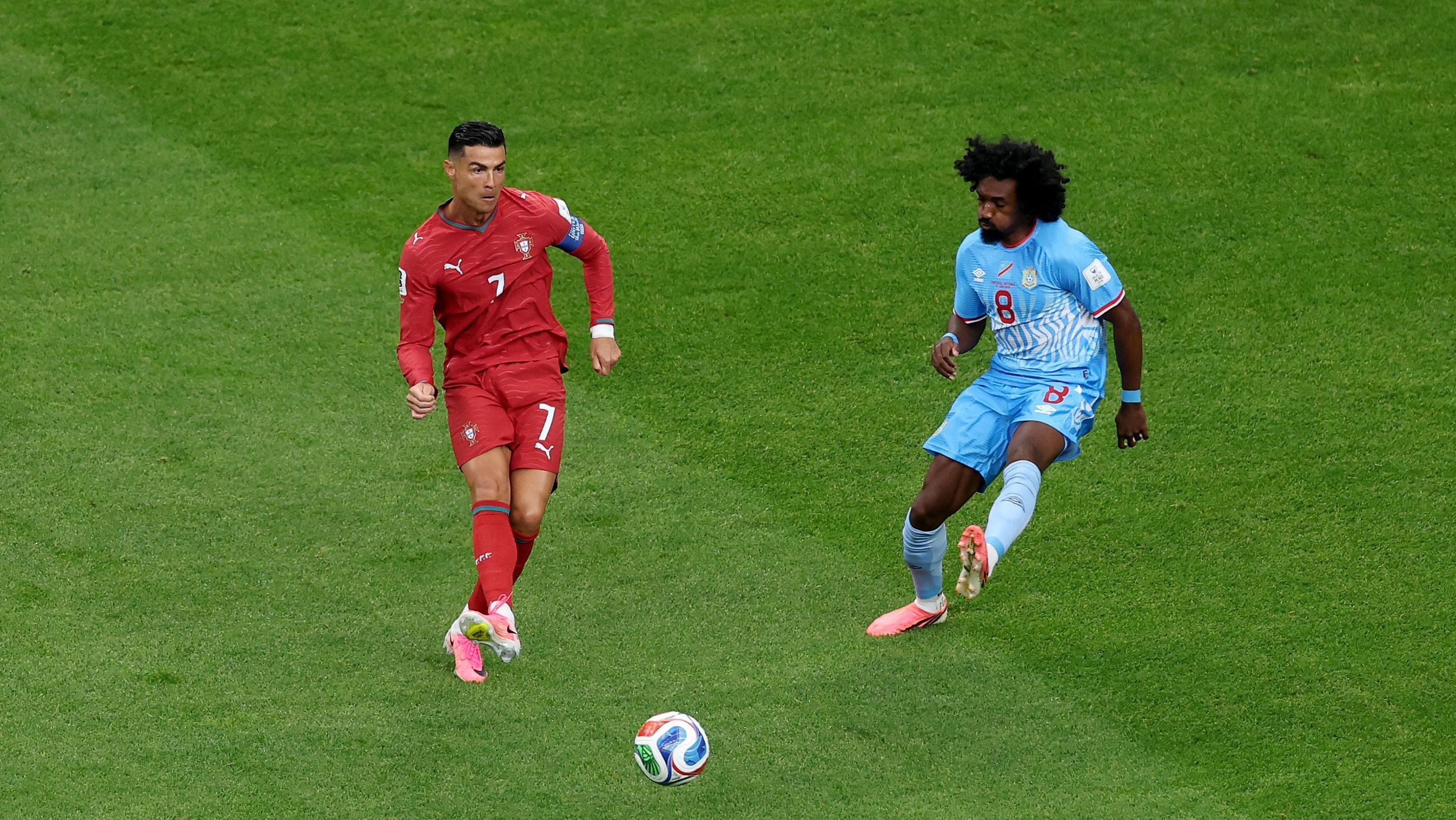 Cristiano Ronaldo em ação na Copa do Mundo contra o RD Congo