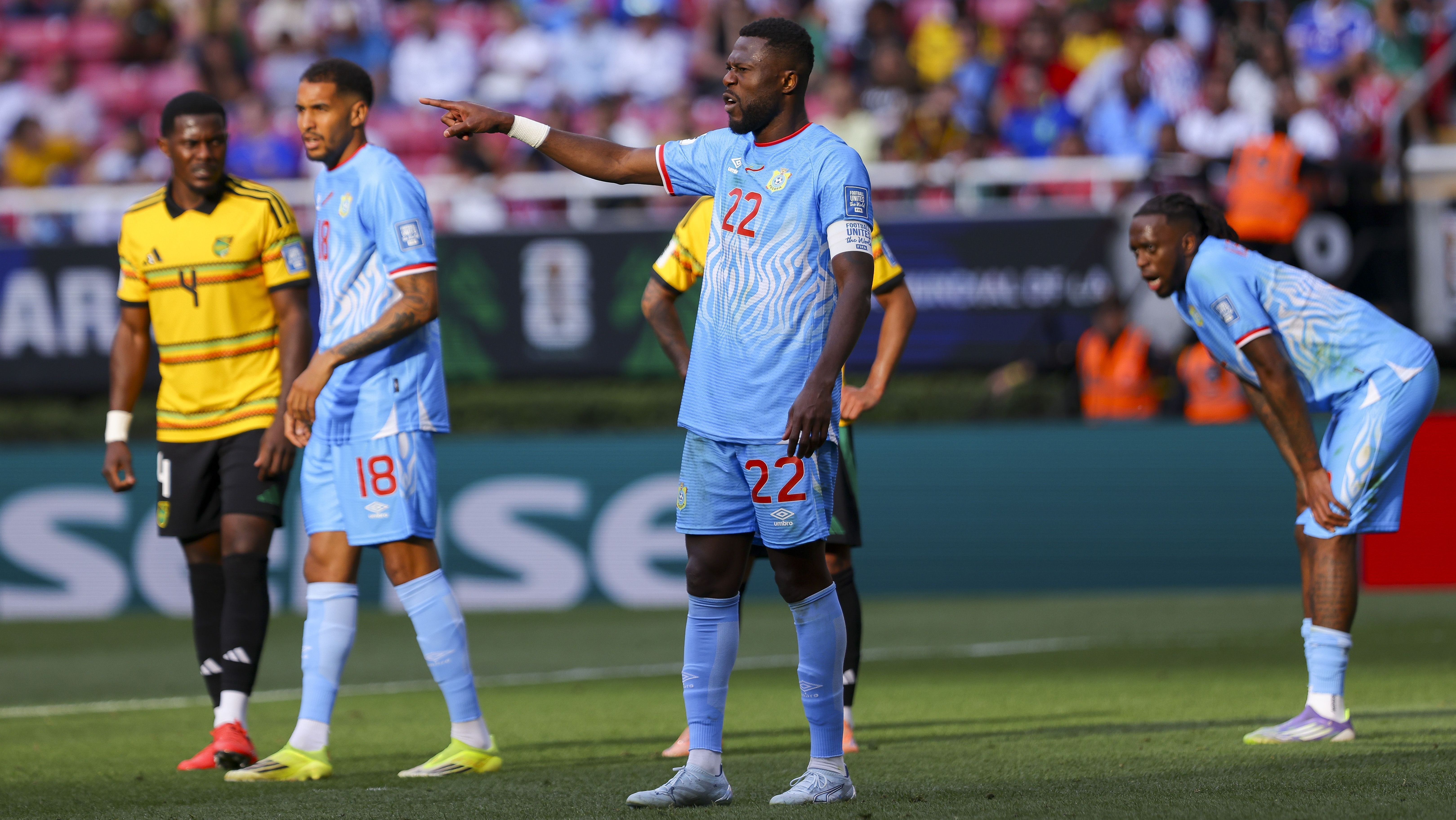 Jogadores do Congo durante final da repescagem da Copa do Mundo contra Jamaica