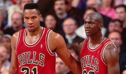 Imagem de destaque do post: Tricampeão da NBA com o Chicago Bulls morre aos 59 anos