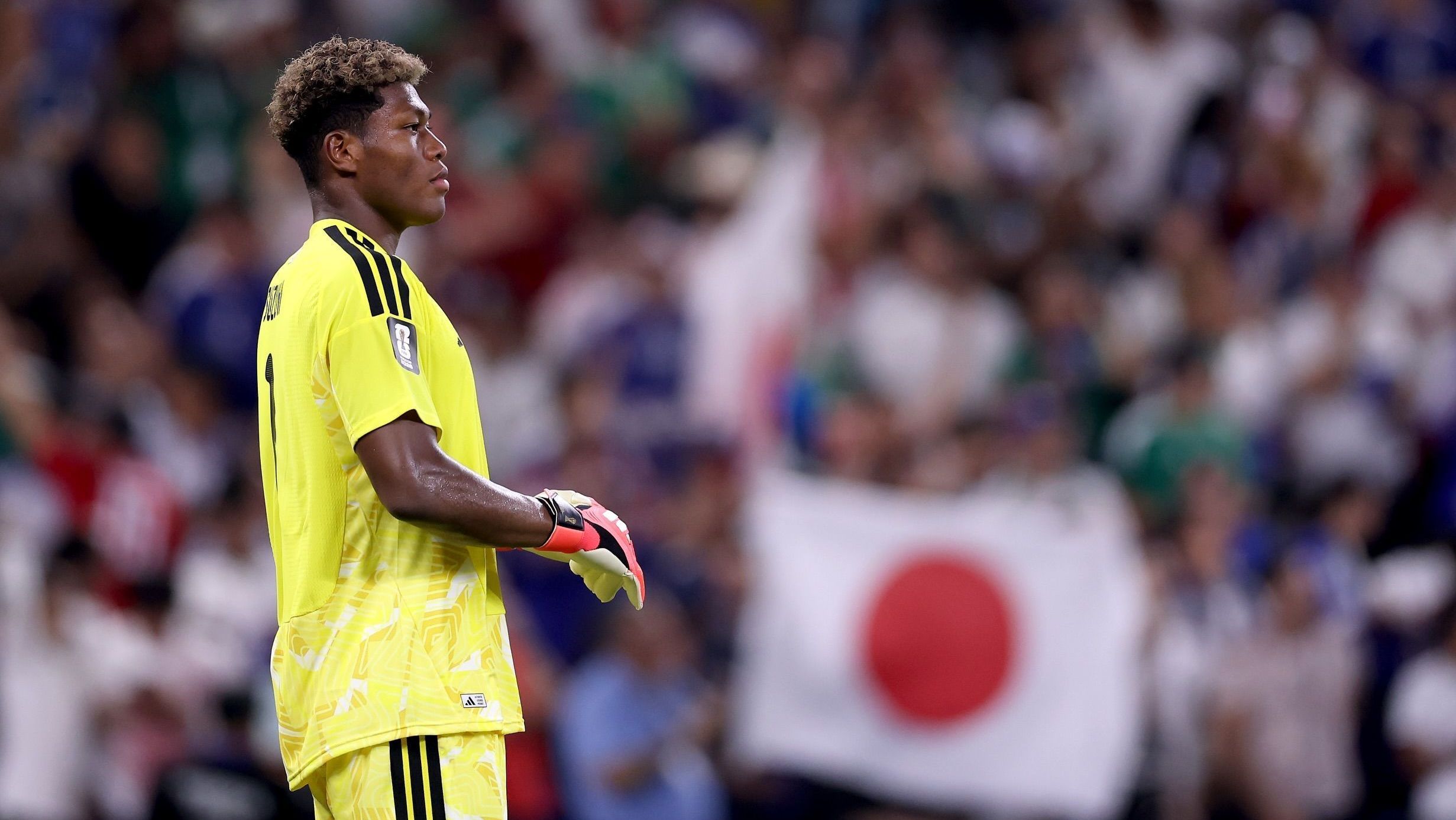 PSG acerta com Zion Suzuki, destaque do Japão na Copa do Mundo