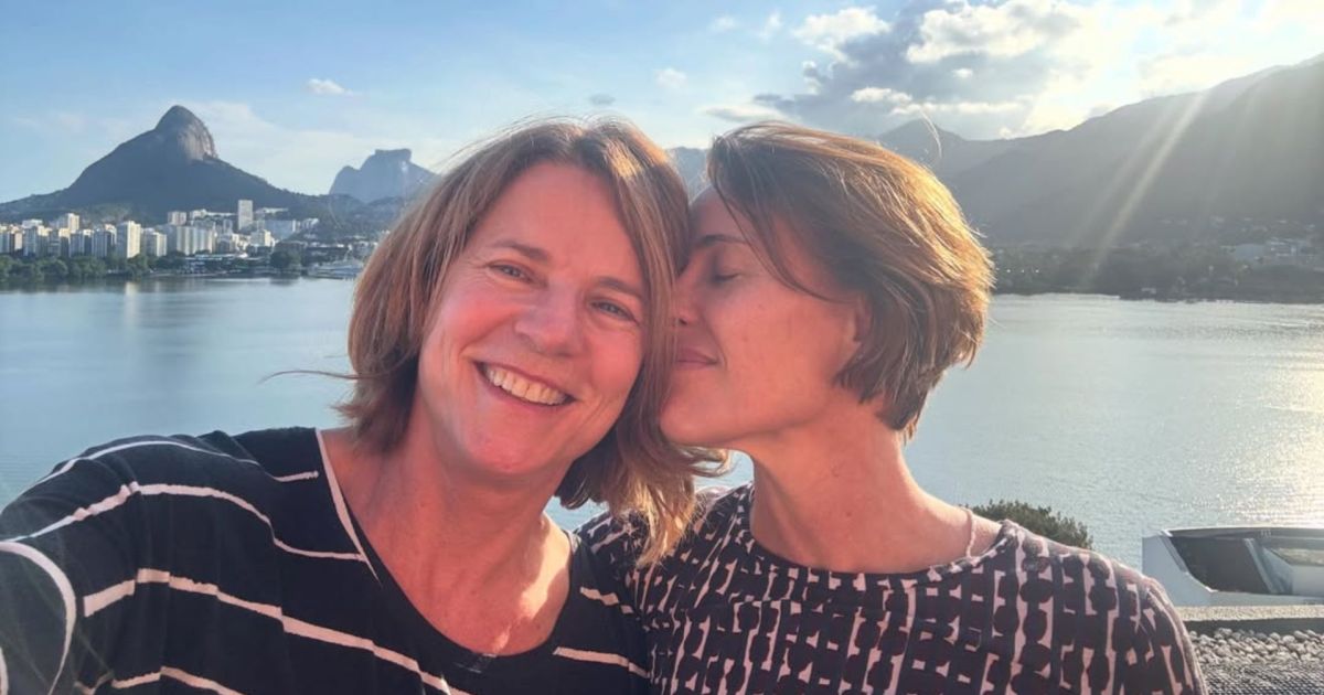 Vera Zimmermann se declara à namorada após passeio romântico: “Com amor”