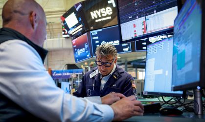 Operadores na bolsa de Nova York em 3 de junho de 2026