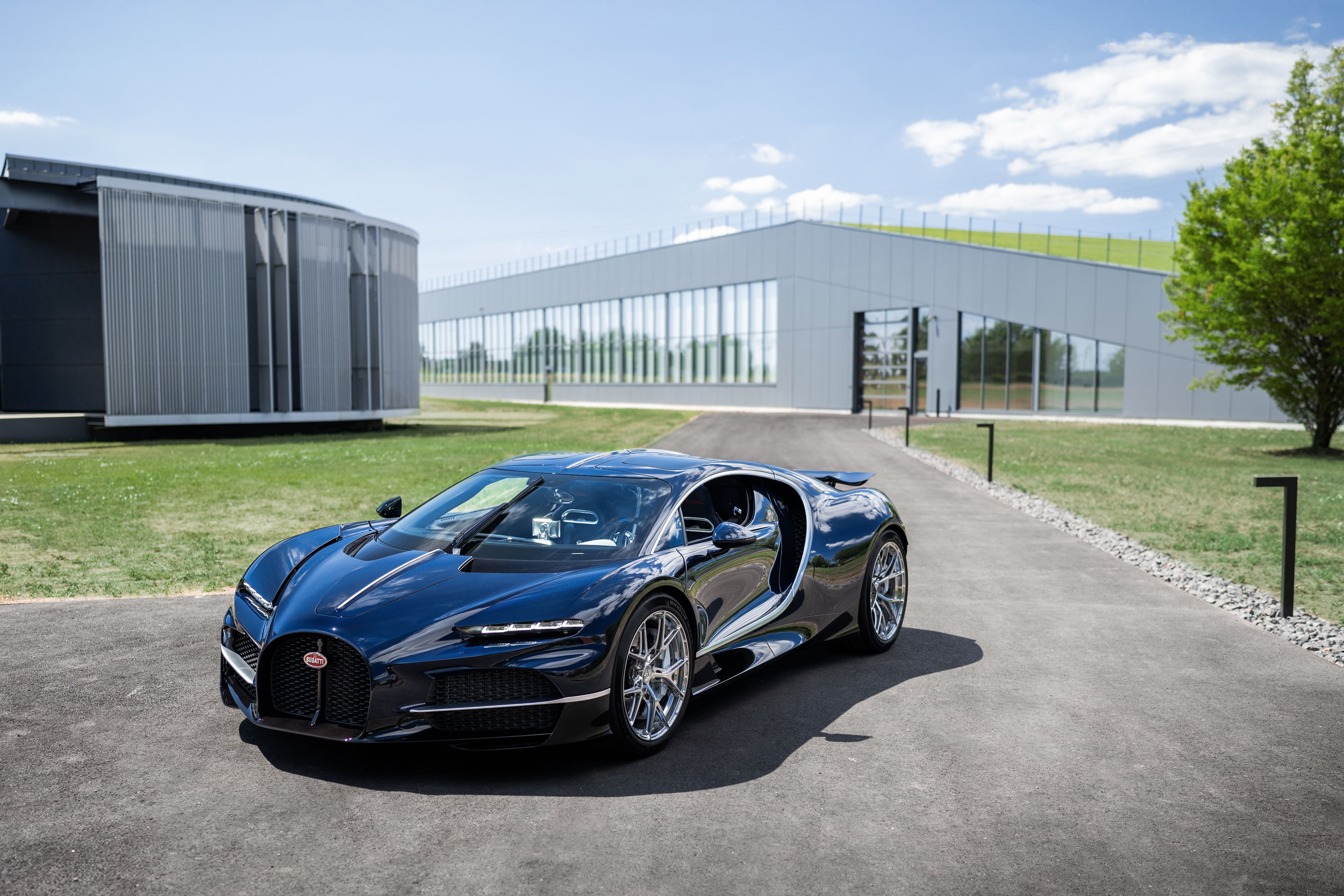 Inauguração da La Manufacture, em Molsheim , França • Divulgação / Bugatti