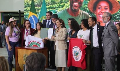Ministra do Desenvolvimento Agrário, Fernanda Machiavelli, e presidente Lula anunciam Plano Safra da Agriocultura Familiar