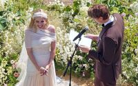 Emma Roberts e Cody John se casaram ao ar livre em Idaho; veja