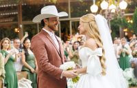 Juliette revela que chorou ao provar vestido de noiva: “Fui tirando onda”