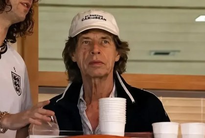Mick Jagger é pé-frio? Entenda como começou a fama do artista de dar azar aos jogos