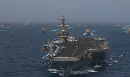 Imagens divulgadas pelo CENTCOM mostram navios de guerra da Marinha dos EUA no Oriente Médio