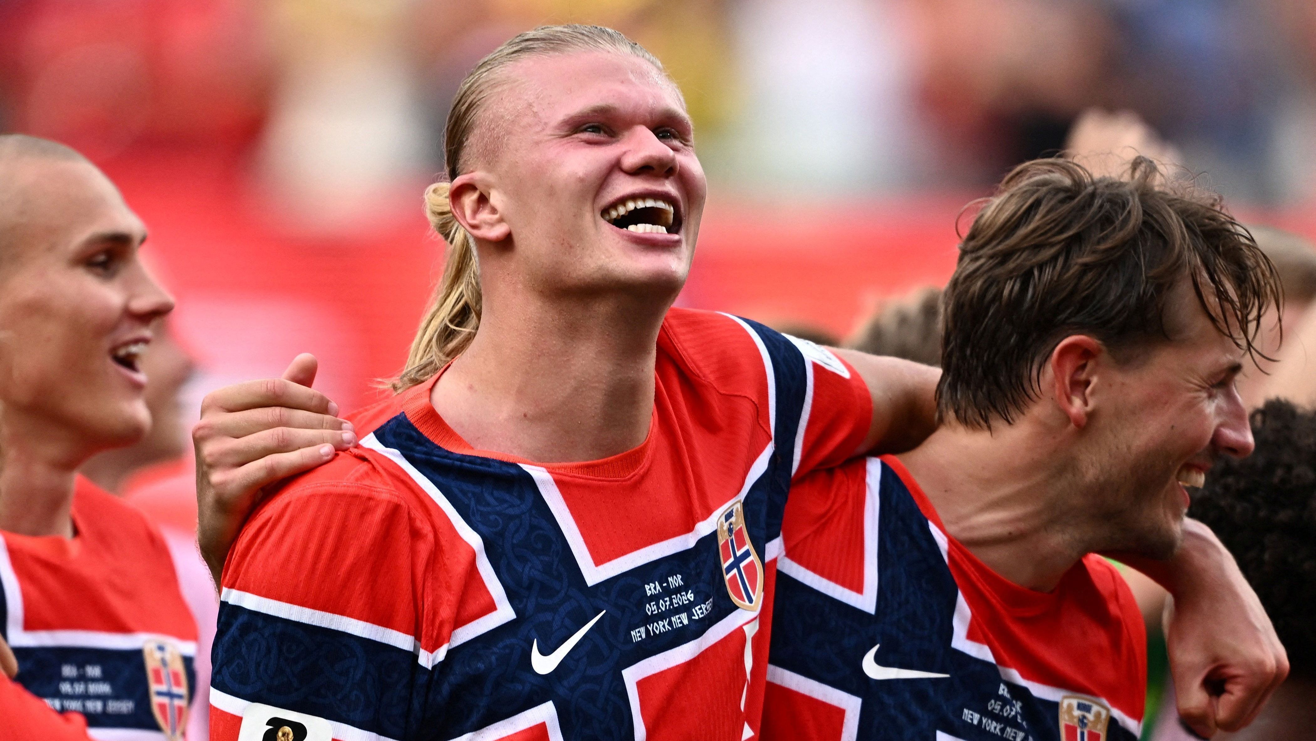 Erling Haaland, da Noruega, comemora após a partida