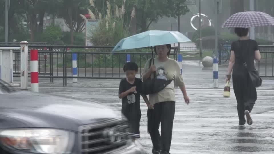 Wenzhou residents brace for Typhoon Bavi as storm churns towards eastern China