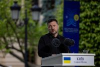 Zelensky troca chefe das Forças Armadas em meio a protestos na Ucrânia