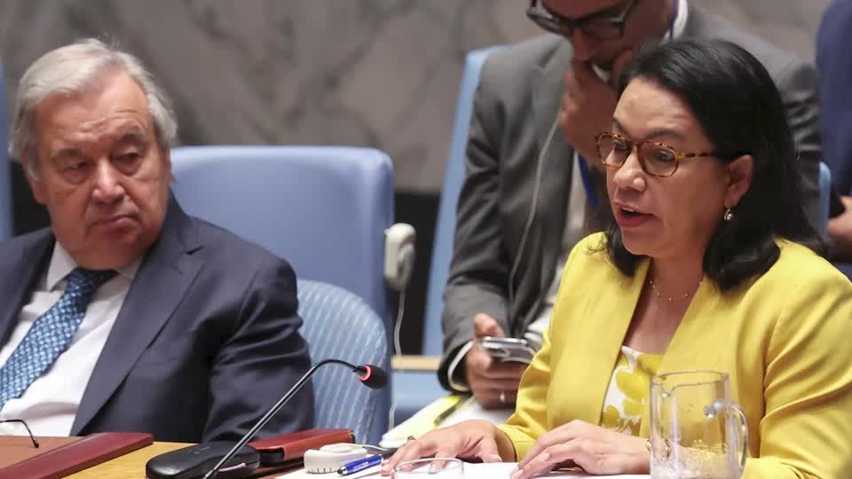 Carolyn Allison Farida Rodrigues Birkett • Reprodução/REUTERS