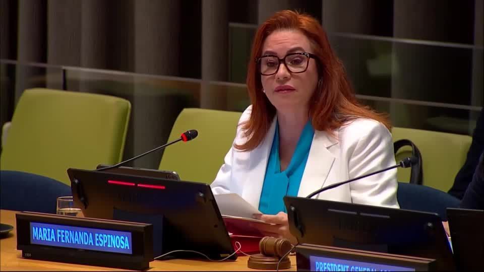 Maria Fernanda Espinosa • Reprodução/REUTERS