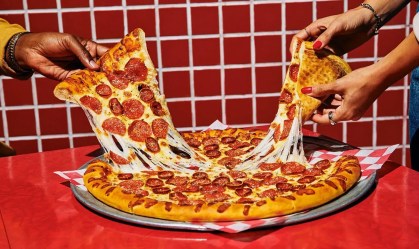Dia da Pizza: Brasil ganha uma pizzaria a cada duas horas em 2026, quase 2 mil em cinco meses
