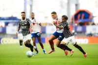 Bahia e Corinthians empatam em jogo pegado na Arena Fonte Nova