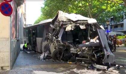 Acidente de ônibus na Espanha deixa feridos