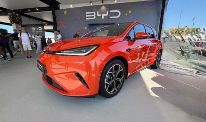 BYD Dolphin G frente