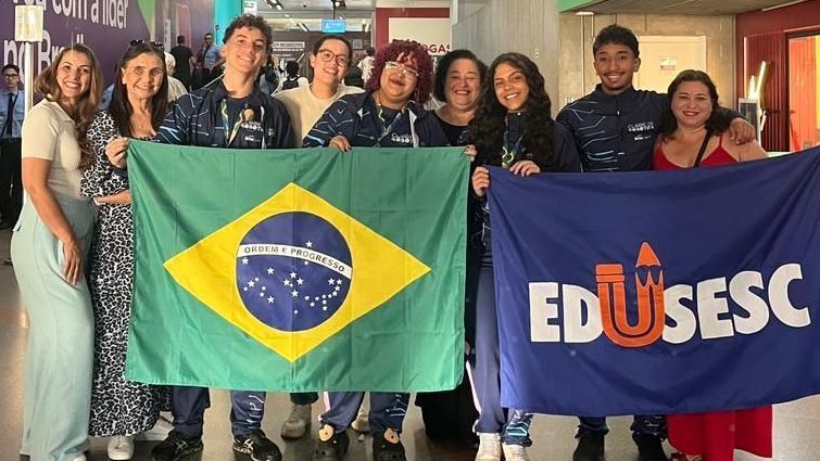 Brasileiros ganham campeonato de robótica na Coreia do Sul
