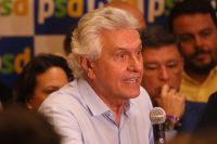 Caiado mira Lula e Flávio em nova ofensiva digital contra polarização