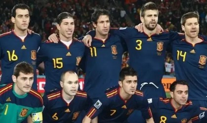 Imagem de destaque do post: Após pedir ajuda a Trump, campeão do mundo com a Espanha entra nos EUA