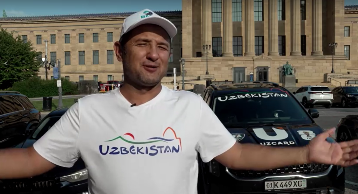 Abdurahman Fazilov, torcedor do Uzbequistão, dirigiu de carro até os Estados Unidos para acompanhar a Copa