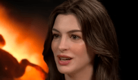 Anne Hathaway revela que agiu como "psicopata" em preparação de filme