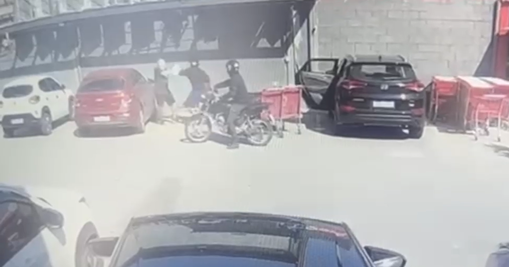 Assalto mercado