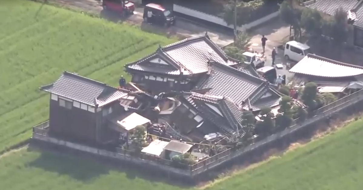 Vídeo mostra interior de shopping no Japão destruído após terremoto de 7,1