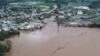 Mais de mil pessoas ficam fora de casa após chuvas no Rio Grande do Sul