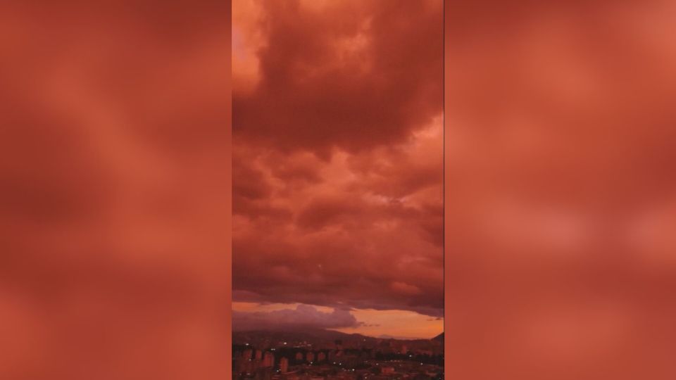 Céu da Venezuela fica vermelho durante pôr do sol